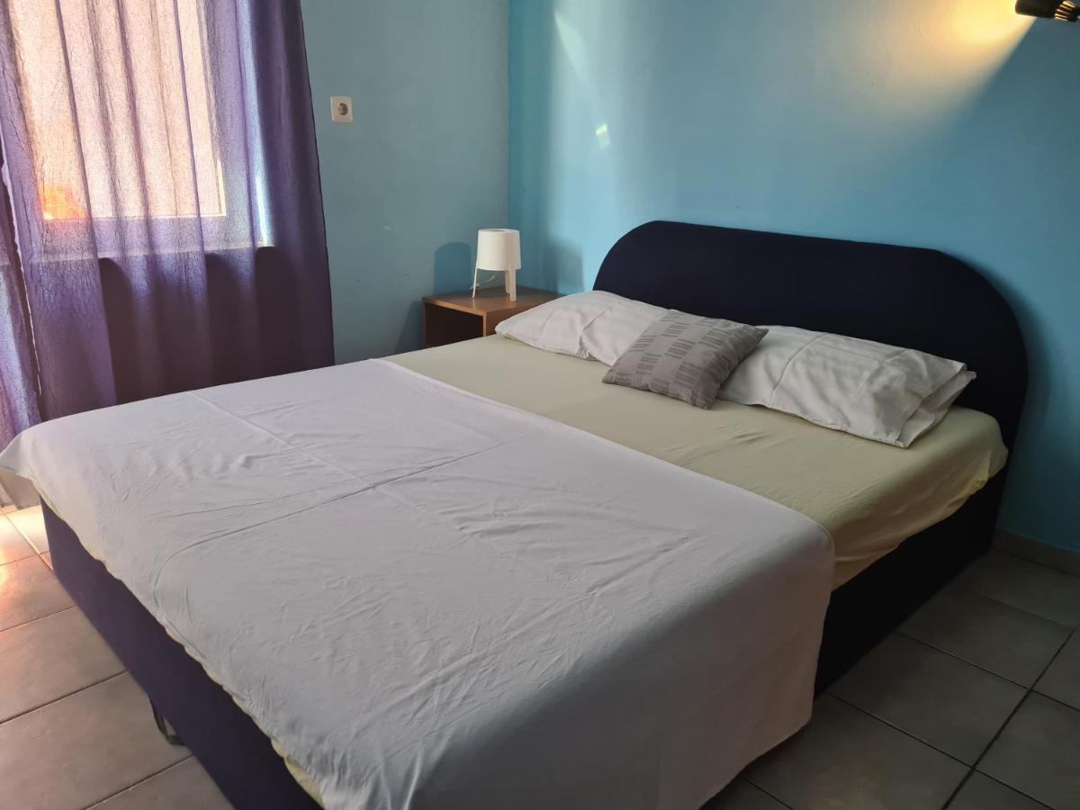 Apartments Niko Trogir Eksteriør bilde