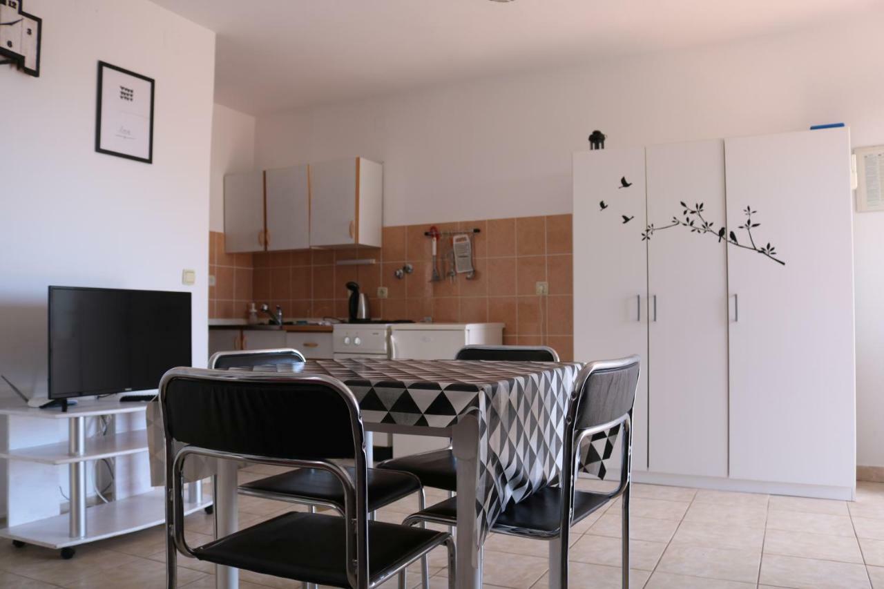 Apartments Niko Trogir Eksteriør bilde